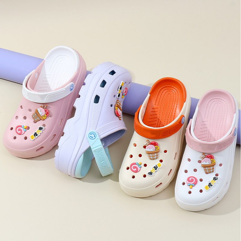 (พร้อมจัดส่งจากประเทศไทย) รองเท้าหัวใหญ่ และสติกเกอร์ รองเท้าส้นเตี้ยหนา 6CM.36-41