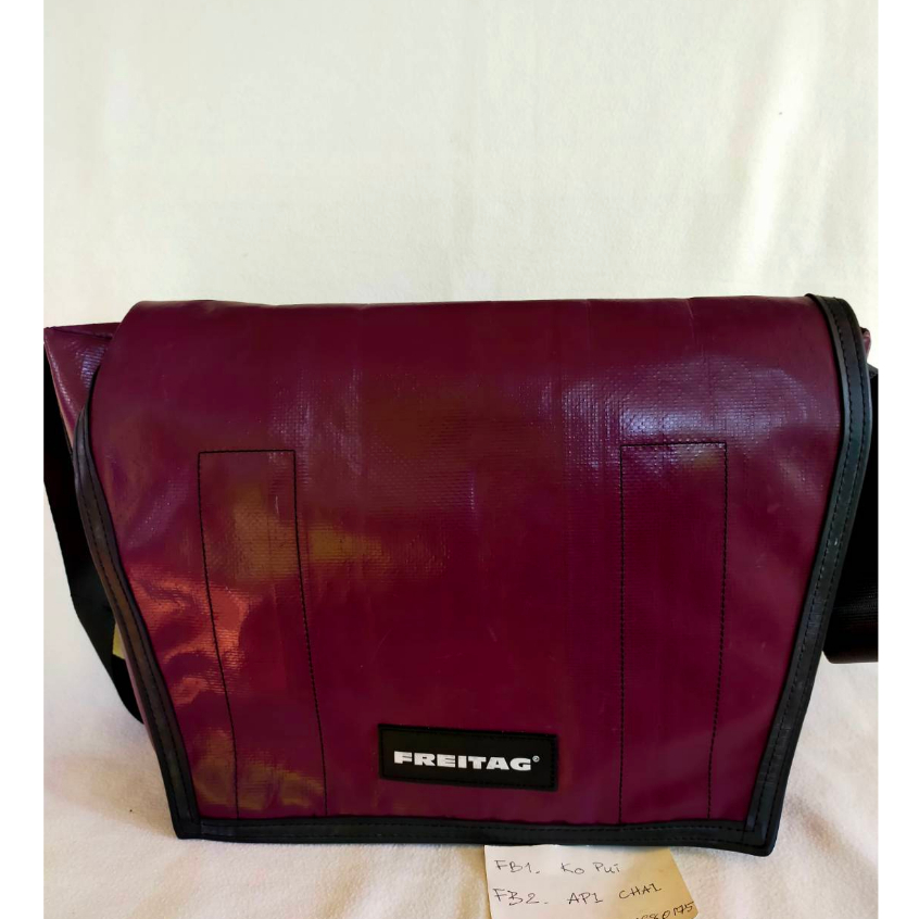 กระเป๋า Freitag Dexter, Dragnet แท้ 100 เปอเซ็นต์ มือสอง สีม่วง "Rare"