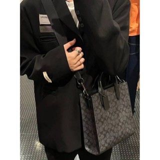 CC096 Gotham Tall Tote