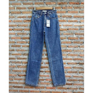 กางเกงยีนส์ size EU36  STRADIVARIUS STRAIGHT-FIT JEANS