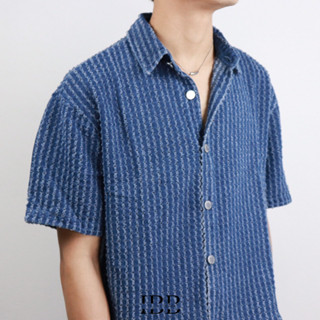 IBB HOLE JEANS SHIRT เสื้อเชิ้ตยีนส์แขนสั้น