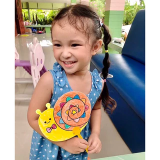 พัดระบายสี ระบายสีเด็ก พัด DIY ระบายสีพัด DIY เด็ก ของเล่นเสริมพัฒนาการ ของเล่นงานประดิษฐ์ ของเล่นศิลปะ koi