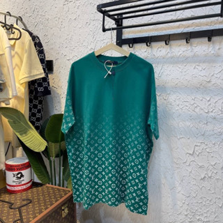 เสื้อ  LV งานออริ รุ่นชนช้อปสวยมาก🧡