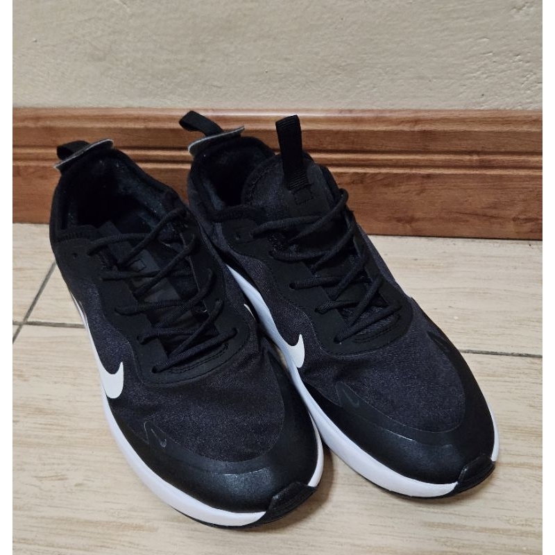 Nike Air Max Dia มือสอง ของแท้ Size 38 ความยาวเท้า 24 เซน