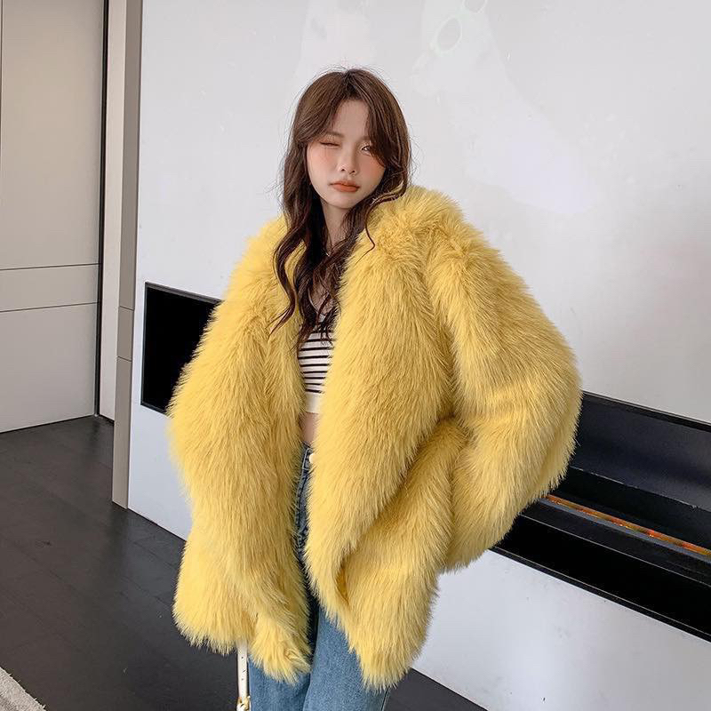 [พร้อมส่งในไทย] 202223 โค้ทขนเฟอร์สุดอลังทสีเหลืองน่ารักมาก