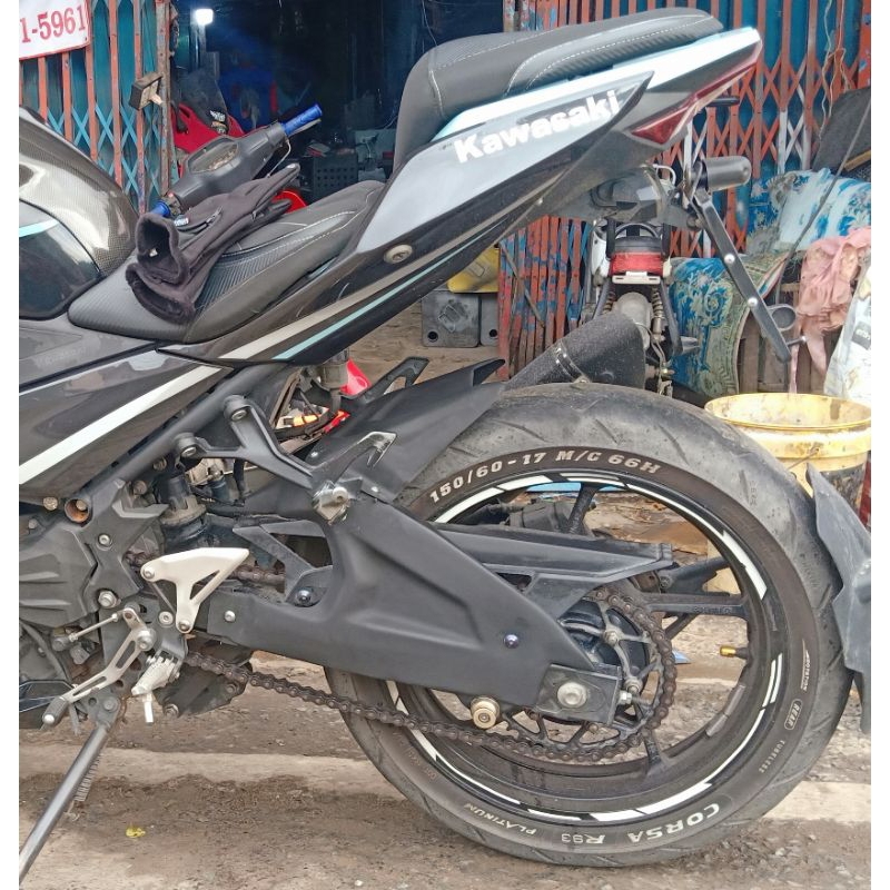 ครอบอาร์มNinja400 (ทรงZx10)