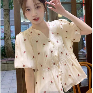 เสื้อแฟชั่นผ้าโปร่งมีซับใน ปักดอก กระดุมหน้า