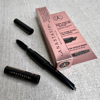 ANASTASIA Brow Definer Triangular Brow Pencil 0.1g. ( #Medium Brown น้ำตาลกลาง )