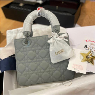 LADY DIOR PREMIUM’S GIFT