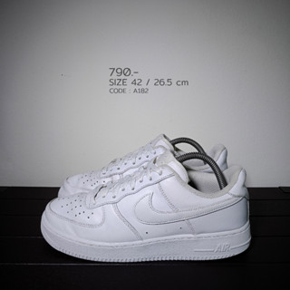 Nike Air Force 1 Triple White 42 / 26.5 cm AF1 สีขาว มือสองของแท้100% (A182)