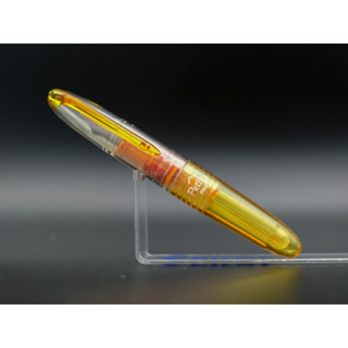 Pilot Petit 1 [ Apricot Orange ] F Nib Fountain Pen ปากกาหมึกซึมไพลอต Petit 1 *หมึกหลอดได้ถูกเสียบกับตัวปากกาไปแล้ว*