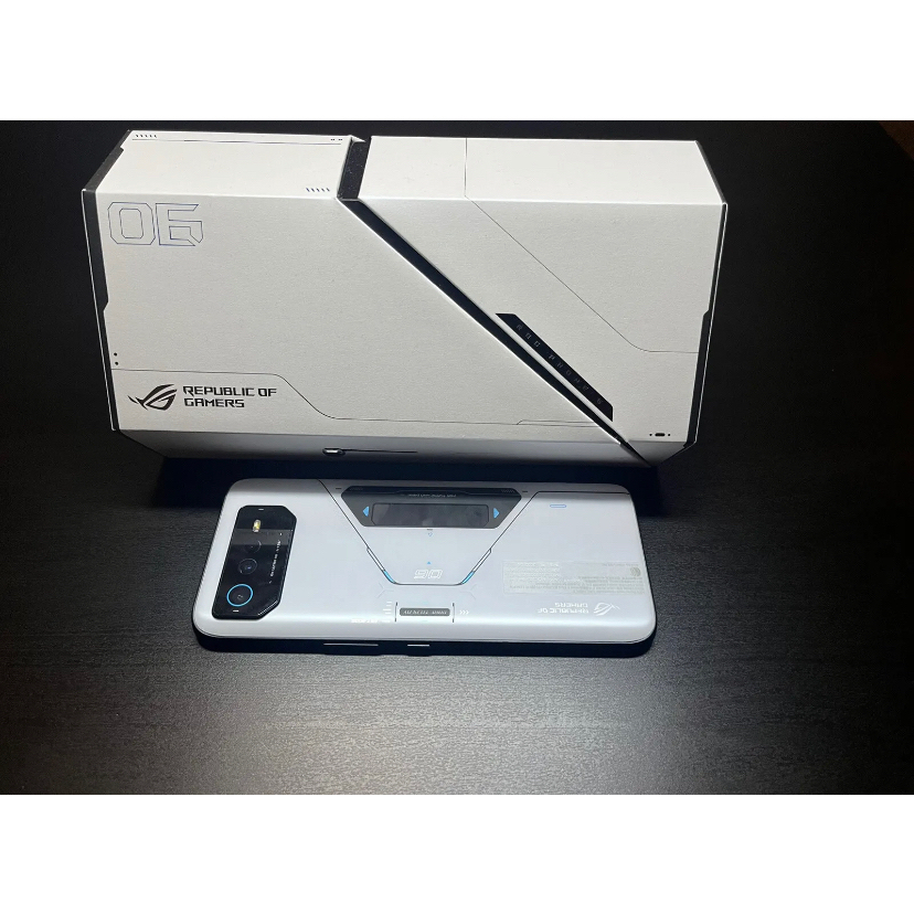 ASUS ROG Phone 6 Pro 512GB 18gb ram White Unlocked AeroActive Cooler 6, 6 cases