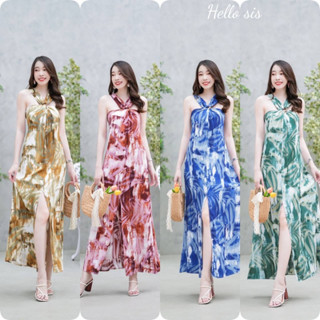 Maxi dress ผ้าสปันสายคล้องคอ จับจีบย่นแต่งห่วงไม้ช่วงอก ผ่าแหวกด้านหน้า มีซิปซ่อนด้านหลัง มีซับในทั้งชุด