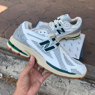 New Balance 1906R (size40-45) White Green