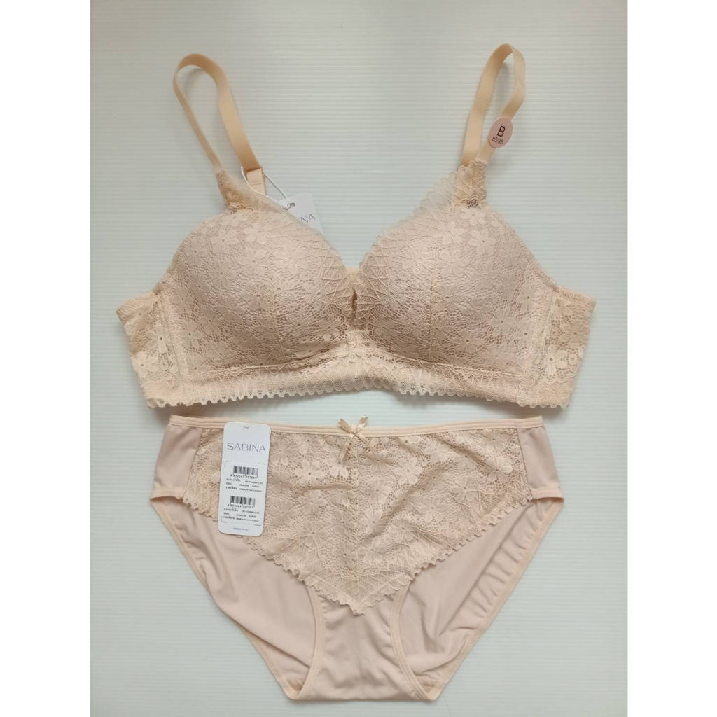 SABINA BRALESS (เซ็ตชุดชั้นใน) Invisible Wire (ไม่มีโครง) รุ่น Habpy Push รหัส HBUN4000CL+HUUN4000CL สีเนื้ออ่อน