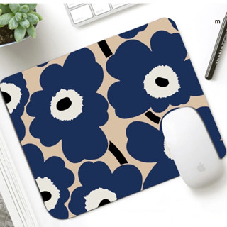 MARIMEKKO BB  แผ่นรองเม้าส์ แผ่นรองเมาส์ เมาส์ สี่เหลี่ยม ลาย MRMK BB นุ่มมือ ขนาด 21 x 26 cm สวยงาม น่าใช้งาน 8118 SHOP