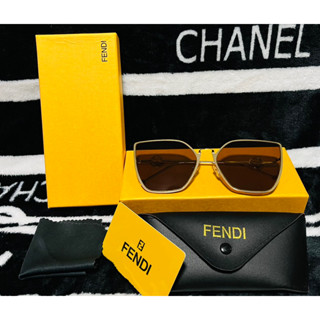 แว่นกันแดด FENDI  สวยๆ