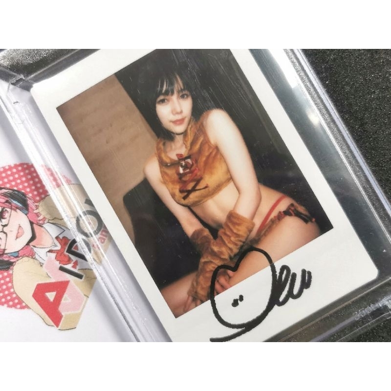 Remu​ Suzumori รูปโ​พรา​ลอยด์​เช​กิ​มี​ลายเซ็น​ในชุดหมี🐻