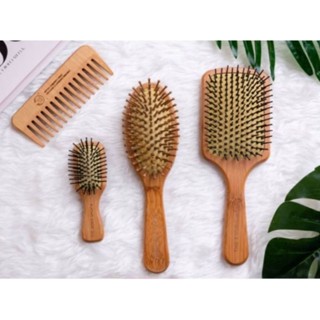 THE BODY SHOP HAIR BRUSH หวีไม้ สุดฮิต พร้อมส่ง