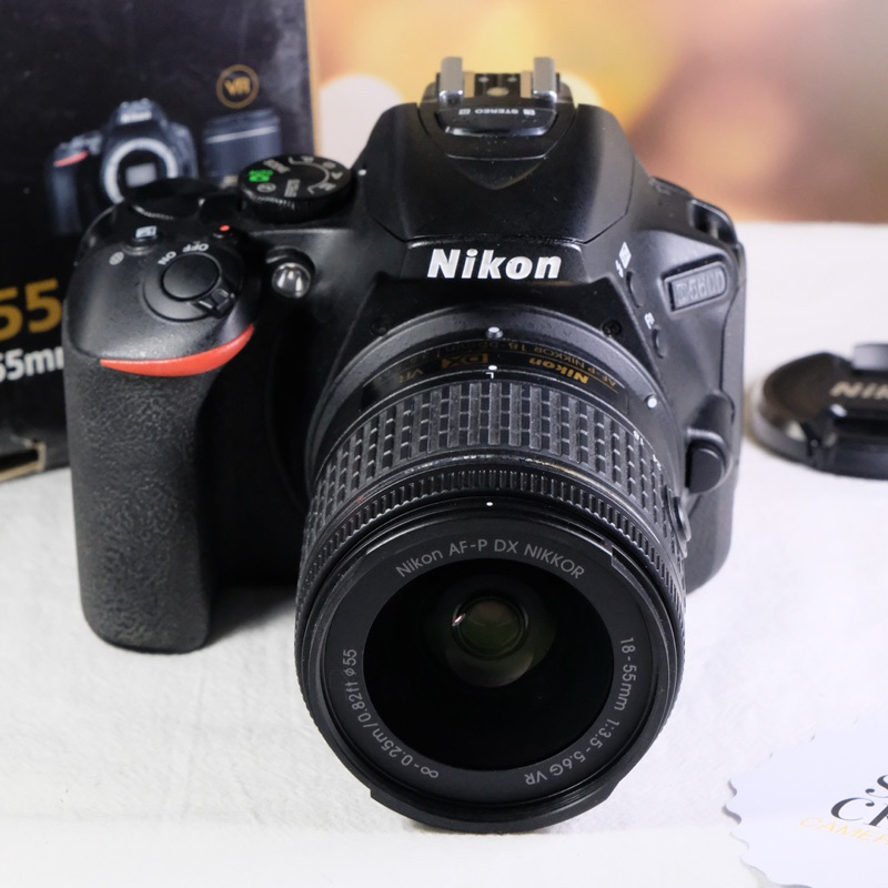 Nikon d5600 + 18-55mm f3.5-5.6 (มือสอง)