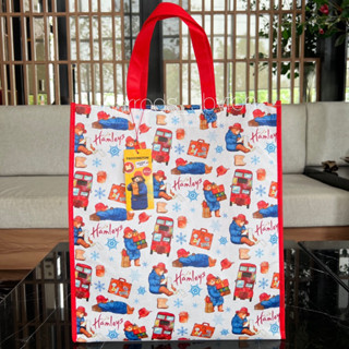 (ลดเพิ่ม10% ทักแชทเพื่อรับโค้ด) Hamleys® * พร้อมส่ง * ถุงกระเป๋า Paddington Bear PP Non Woven bag