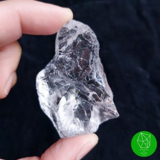 ผลึกควอทซ์ใสธรรมชาติ Raw Clear Quartz