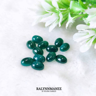 พลอยโมราแท้ ( Chrysoprase ) ขนาดพลอยประมาณ 6 x 8 มิล สอบถามทางข้อความได้ค่ะ