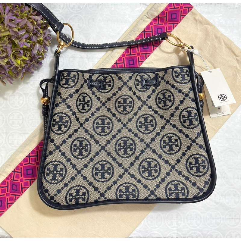 พร้อมส่ง✨✨ Tory Burch T Monogram Jacquard Bell Bag 139098