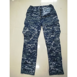 02US NAVYกางเกงทหารUSTROUSER NAVY DIGITAL PATTERN ขนาดS-Rเอว 27-31นิ้วลายพรางดิจิตอลน้ำเงินสีน้ำเงิน NWU Type I  ผ้า50/5