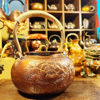 Pure handmade chisel-carved embossed copper pot, a piece of copper, flowers blooming,kettle, copper pot 1.5ml