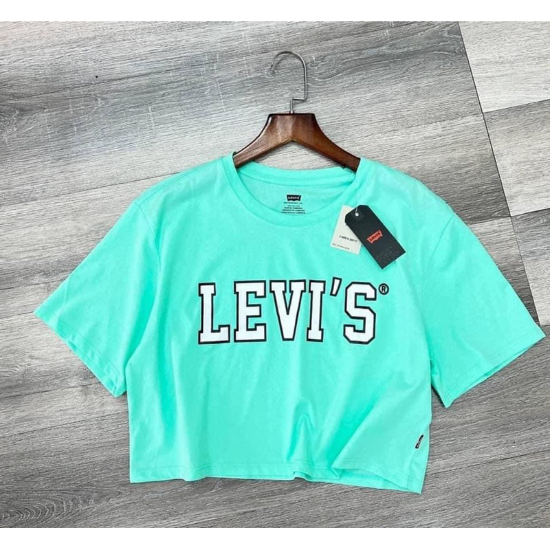 Levi’s เสื้อยืด ทรง crop ผ้าคอนตอน