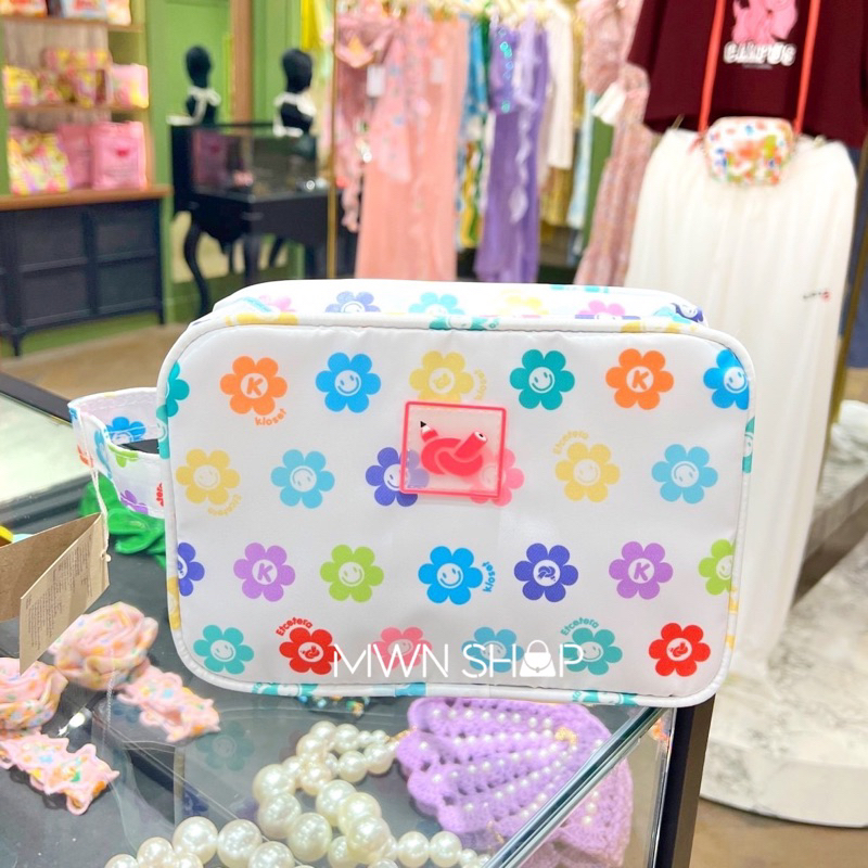 Kloset มีโค้ดลด30% เครื่องสำอางค์มีหู ใบใหญ่ จุของ ของแท้จากชอป