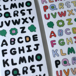 Alphabet sticker 🍀 สติกเกอร์ตัวอักษร A-Z พิมพ์ใหญ่ มีสองแบบ ดำล้วน/คละสี