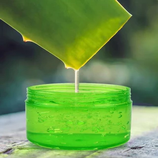 เจลว่านหางจระเข้ Aloe Vera 99% 300ml บำรุงผิวให้ชุ่มชื่นทั้งผิวหน้าและผิวกาย