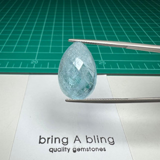 Aquamarine 16.70 ct (22x14x9)มม. พลอยอวาคมารีน จากบราซิล เจียระไนหลังเบี้ยเหลี่ยมบน มีตำหนิตามธรรมชาติ