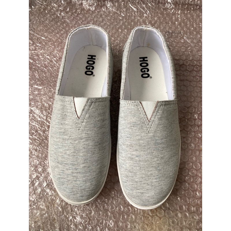 รองเท้าผ้าใบไซส์ 39 สีเทา HOGO