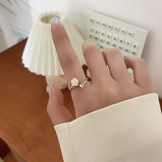 white flora ring - morning.earrings