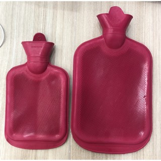 กระเป๋าน้ำร้อน HOT WATER BAG สำหรับใส่น้ำร้อนเพื่อประคบบริเวณที่บาดเจ็บหรือปวด มี 2 ขนาดความจุ 700 มล และ 2000 มล