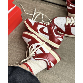 (พร้อมส่ง ของแท้ 100%)  Nike dunk low team red ☎️ ตัววินเทจเลยค่า สีนี้สวยมาก ไม่ผิดหวังแน่นอนฮับ 🫶🏻