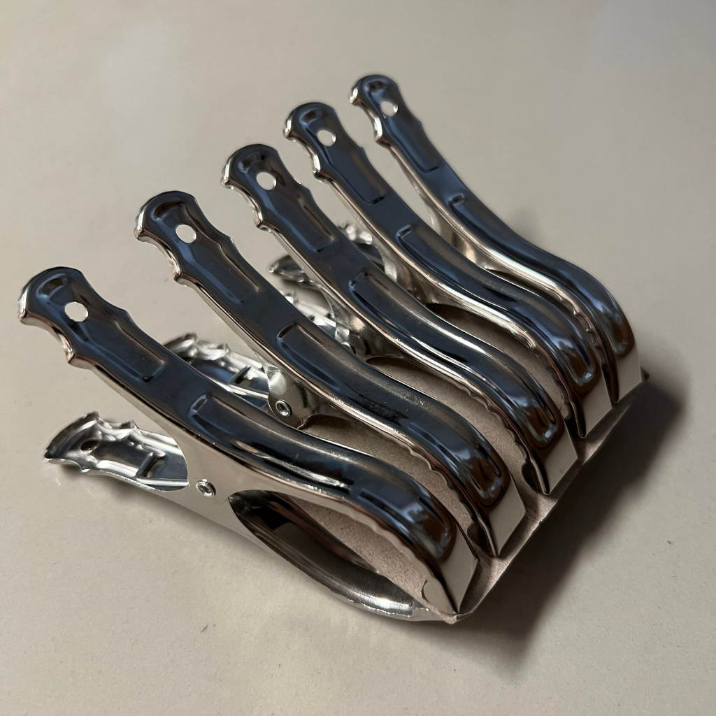 [พร้อมส่ง] ที่หนีบผ้าสแตนเลส คลิปหนีบผ้า คุณภาพดี ปากคลิปมีแรงดึงที่ดีและ ไม่เป็นสนิมง่าย ราคาถูก - รูปที่ 4