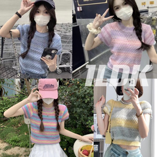 1LDK🌈พร้อมส่ง🌈เสื้อไหมพรม เสื้อถัก คอกลมแขนสั้น ลายทางไล่สี น่ารักชิคๆ(13101)