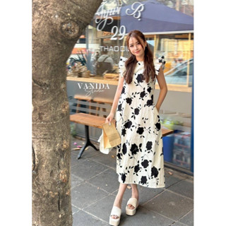 เดรสยาวลายสวยป้ายVanida