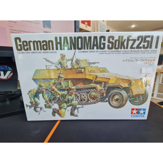 Tamiya 1/35 German Hanomag SdKfz 251/1 Model Kit