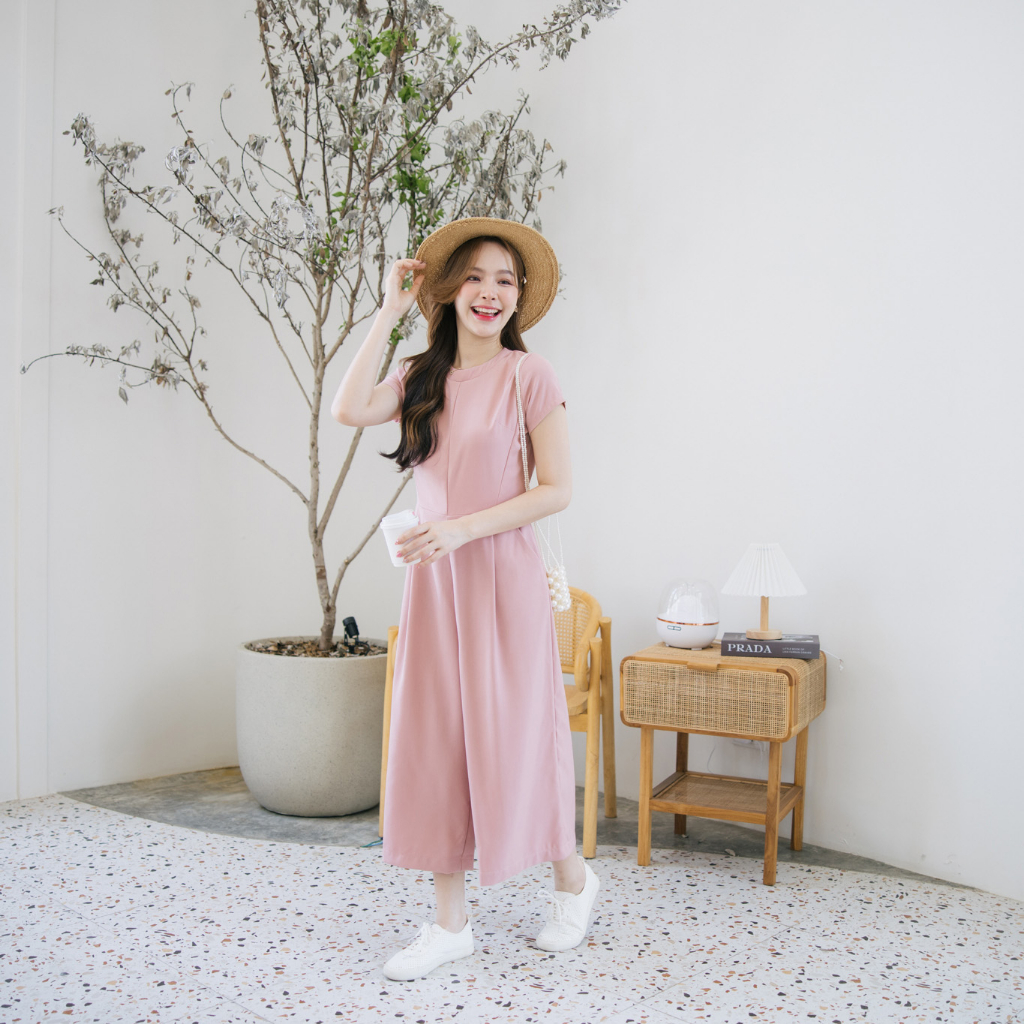 Jumpsuits 890 บาท Snazzy shop – Basic jumpsuit Women Clothes