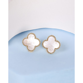 Grace Fine Jewelry ต่างหูปักก้านทองแท้ 9K Flower Mother Of Pearl Big Size