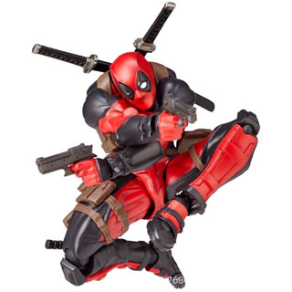 Deadpool Amazing Yamaguchi Kaiyodo Action Figure 16 cm