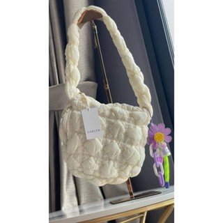 📮@1,350.-💞💞INFINITE SALE 9.9 % +💞💞 ส่งฟรี EMS🛒🛒 💯Carlyn Quilted Soft M Bag