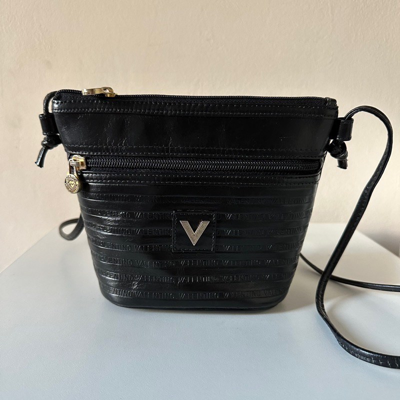 กระเป๋า Valentino vintage (มือสอง)