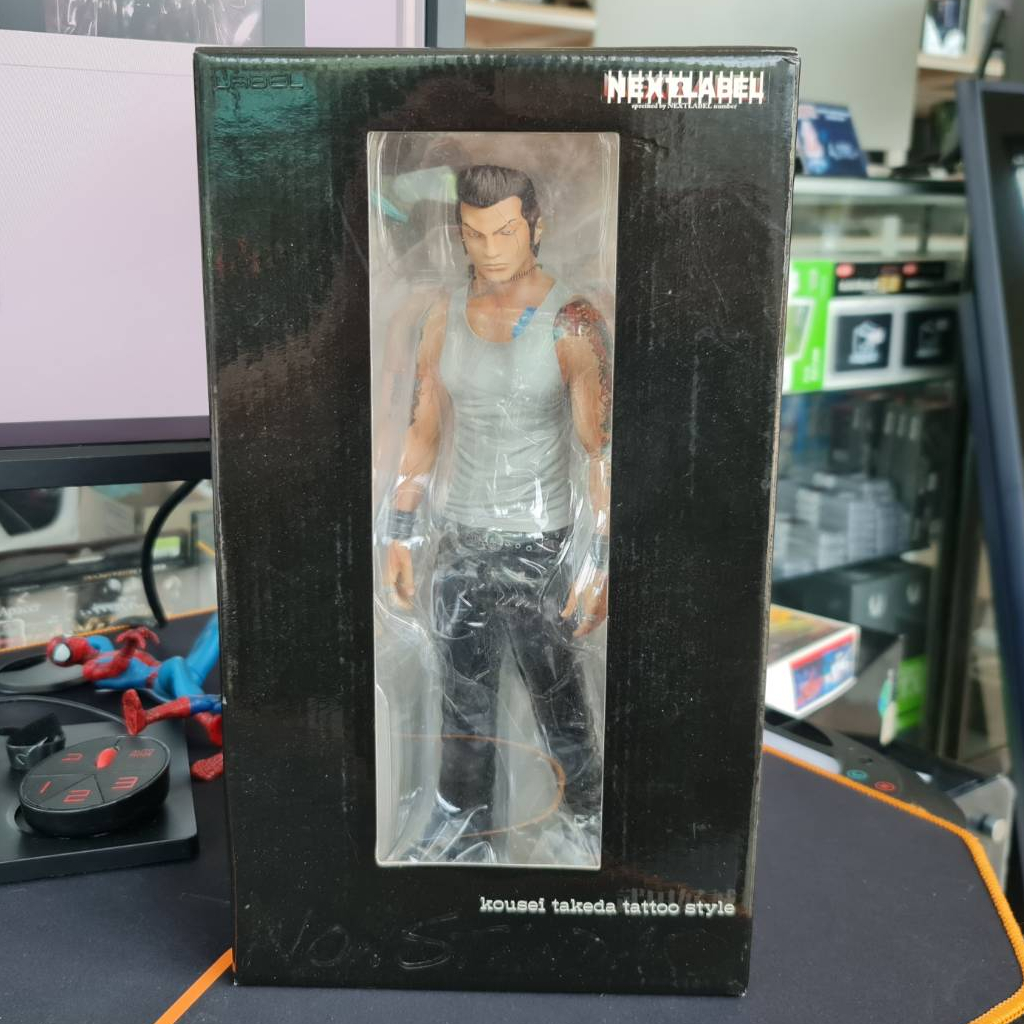 โมเดล ฟิงเกอร์ อีกา CROWS & WORST 30 CM KOUSEI (Tatoo Style Version white)