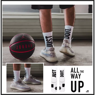 (24 ชั่วโมง พร้อมส่งในไทย)ถุงเท้าบาส ถุงเท้าแฟชั่น JUST DO IT  Sport Socks